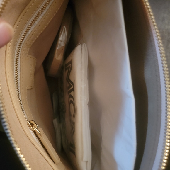 MCM Over the shoulder Cross body Pouch - Picture 3 of 5